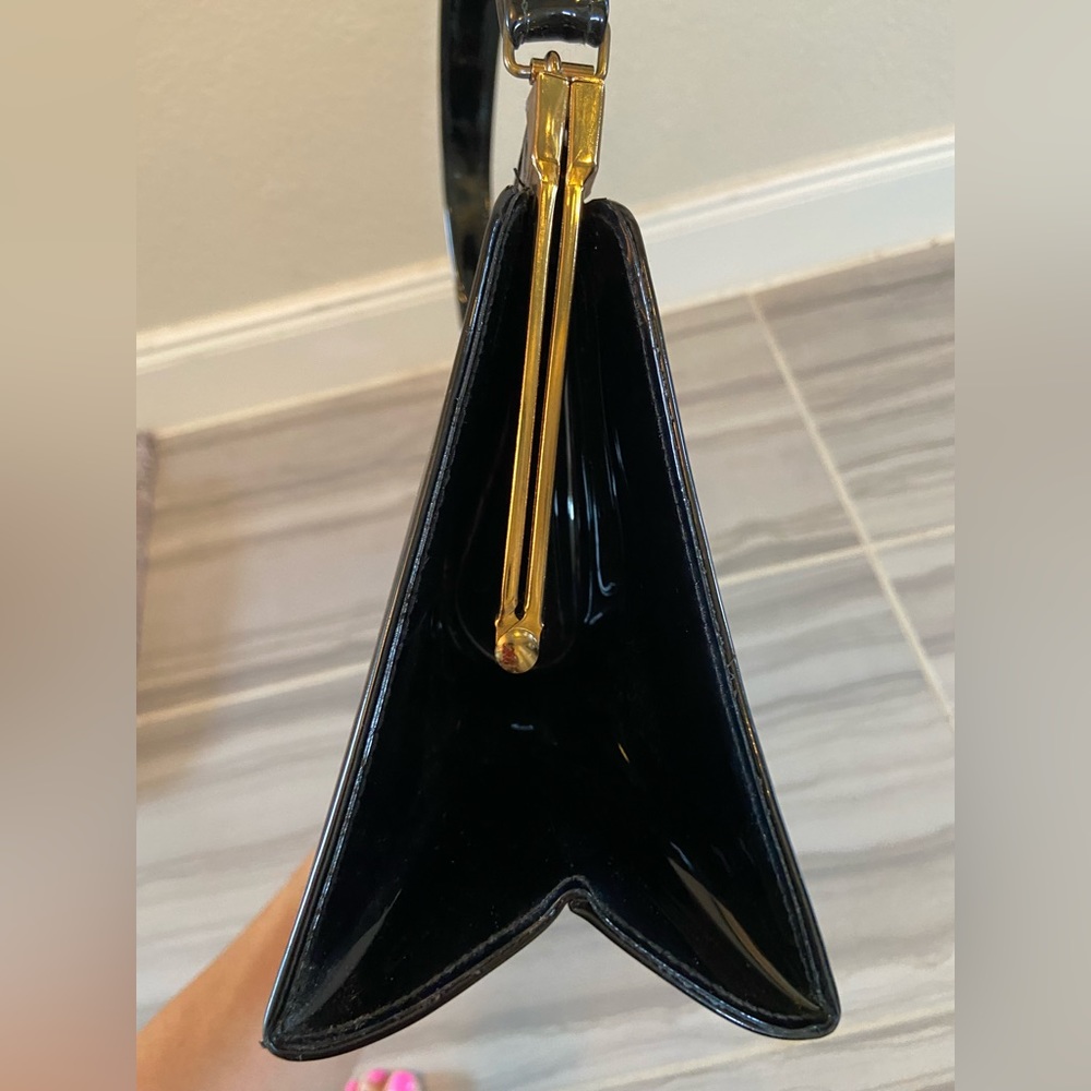 Vintage Bobby Jerome Black Vinyl Satchel Top Handle Purse Gold Hinge Clasp - Picture 13 of 14